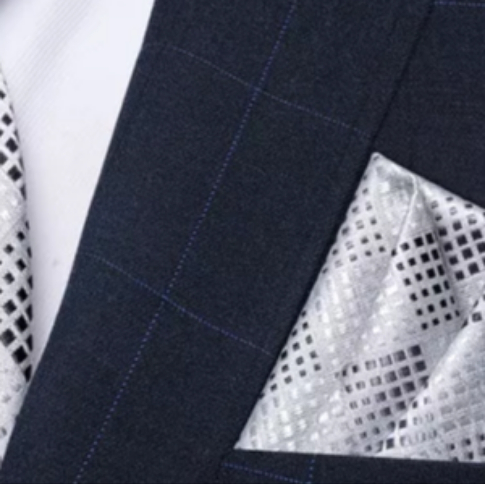 Men's All Italian Silk Tie WITH Cuff Links & Pocket Handkerchief. - Picture 2 of 7